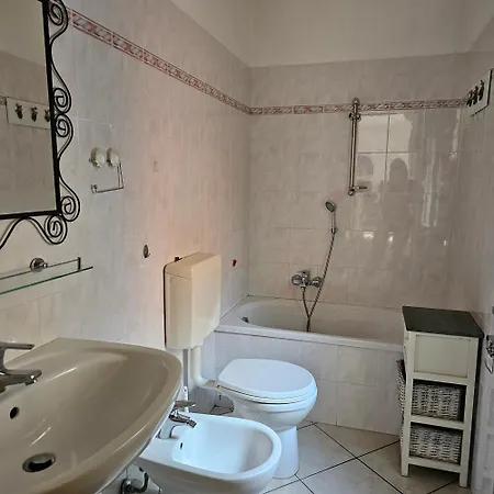 Casa Alessio, Luminosa, Centrale, Ad Un Passo Dal Mare * ואראצה