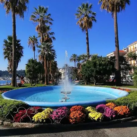 Casa Alessio, Luminosa, Centrale, Ad Un Passo Dal Mare * ואראצה