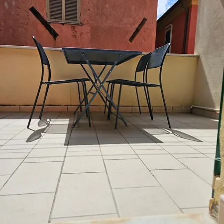 Casa Alessio, Luminosa, Centrale, Ad Un Passo Dal Mare *