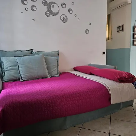 Casa Alessio, Luminosa, Centrale, Ad Un Passo Dal Mare