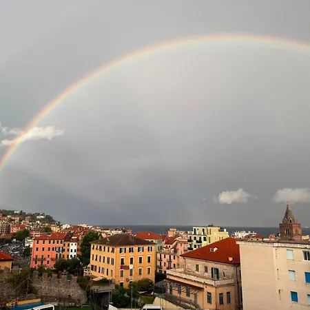 Casa Alessio, Luminosa, Centrale, Ad Un Passo Dal Mare *