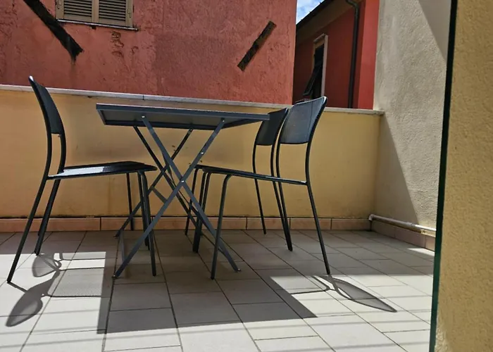 Casa Alessio, Luminosa, Centrale, Ad Un Passo Dal Mare * Варацце